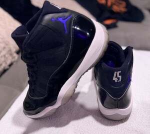 Air Jordan 11 Retro Space Jam (2016)